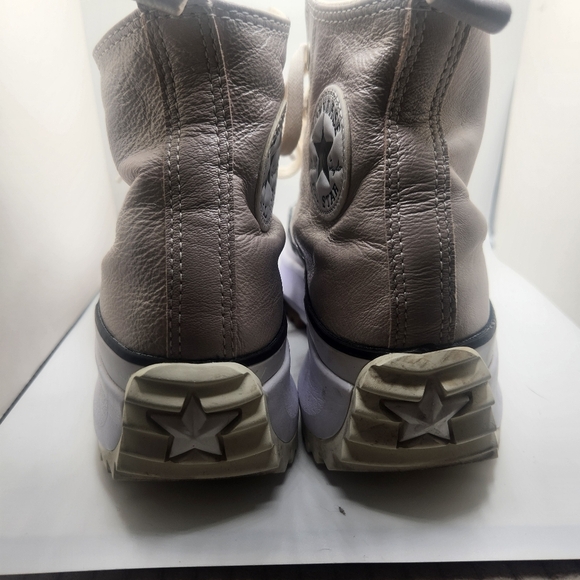 Converse Run Star HighTop Chuck Taylor All Star Beige Leather Sneakers Size 8 Wo - Picture 4 of 9